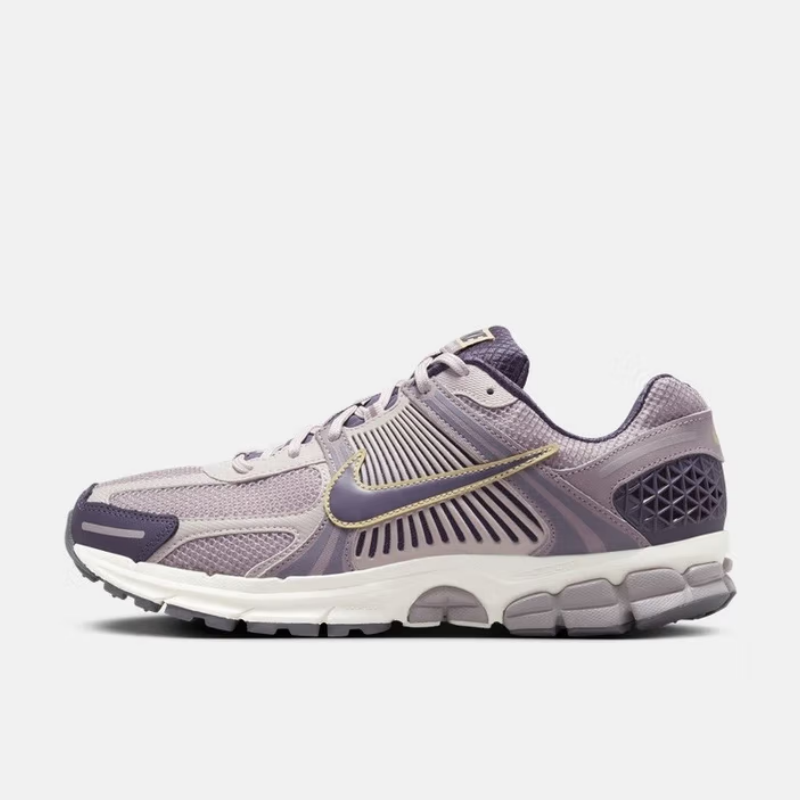 Nike's New Lightweight, Cushio - Men Shoes Must Have ulasan dan harga