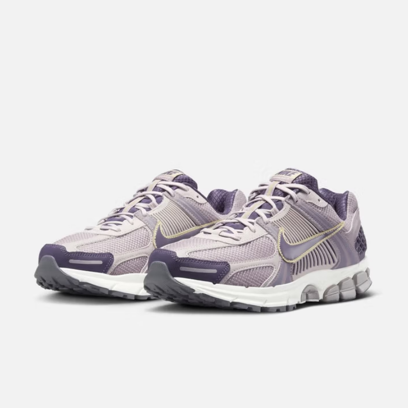 Nike's New Lightweight, Cushio - Men Shoes Must Have ulasan dan harga