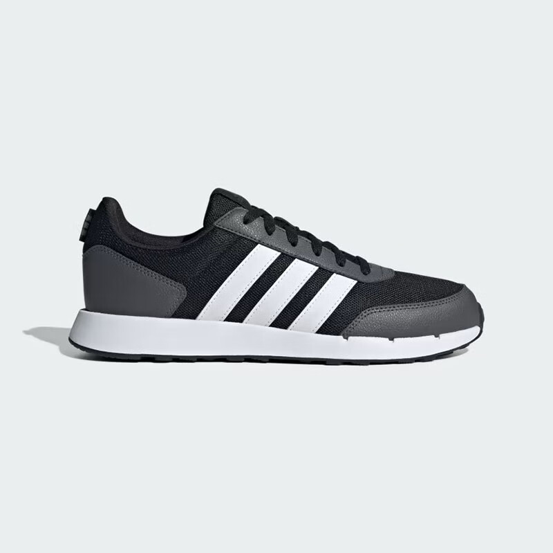 Adidas Lightweight and Comfort - Men Shoes Must Have ulasan dan harga