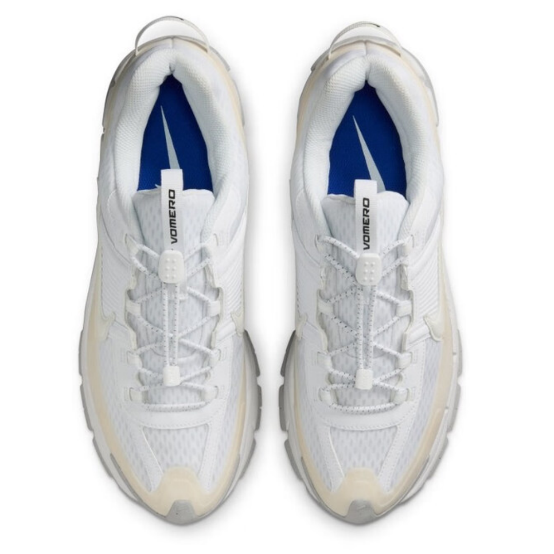 Nike's New Lightweight, Comfor - Men Shoes Must Have ulasan dan harga